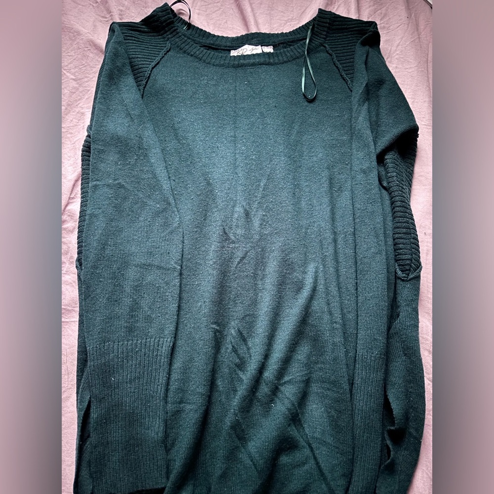 Women’s Green Sweater